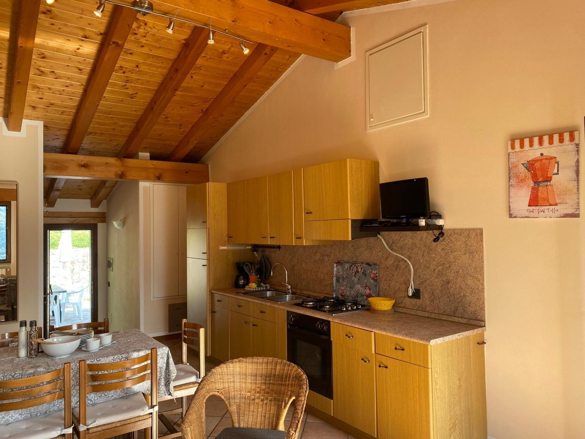 Casa Carla, Bis 4 Personen, Garten, Balkon Mit Blick Auf Den See Und Die Berge Кроне Экстерьер фото